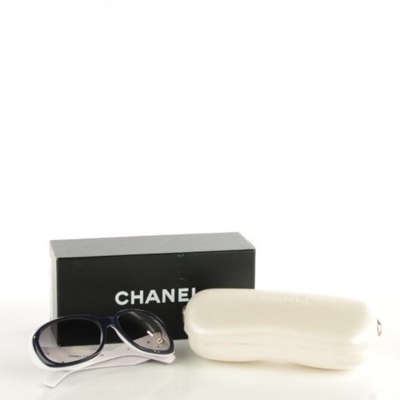 CHANEL Camellia CC Sunglasses 5113 Blue White - Picture 1 of 7